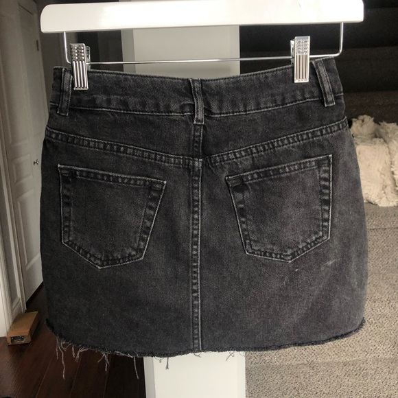 Topshop Moto Black Denim Skirt - Picture 3 of 4